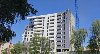 Materiale și parteneri de top